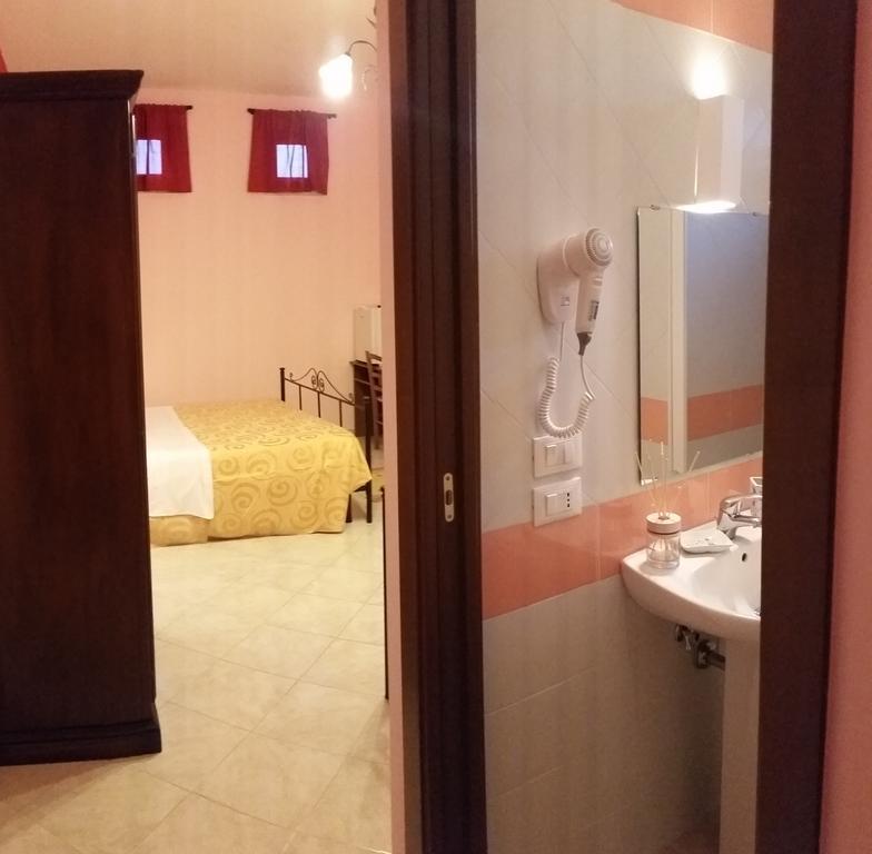 La Palma Vacanze Sogliano Cavour Room photo